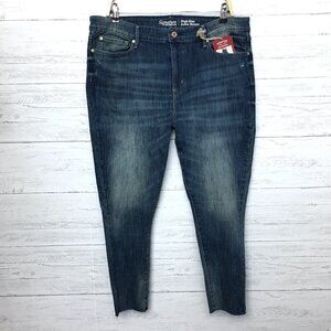 NEW Levi's Signature Jeans Ankle Skinny High Rise Distressed Frayed Hems size 20